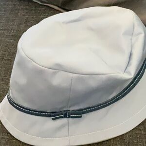 NWT COACH BUCKET HAT light blue cloth with dark blue leather trim small